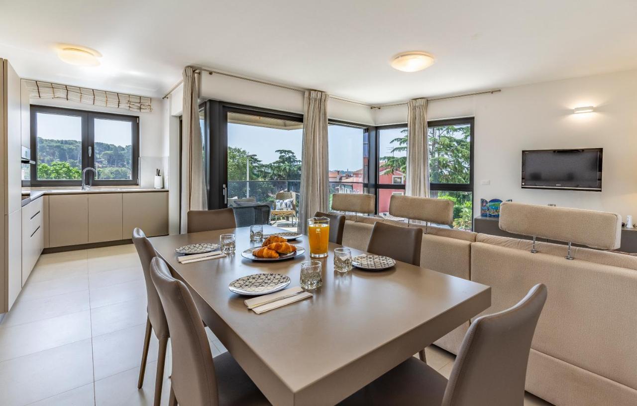 Paradiso Luxury Apartment, ロヴィニ エクステリア 写真